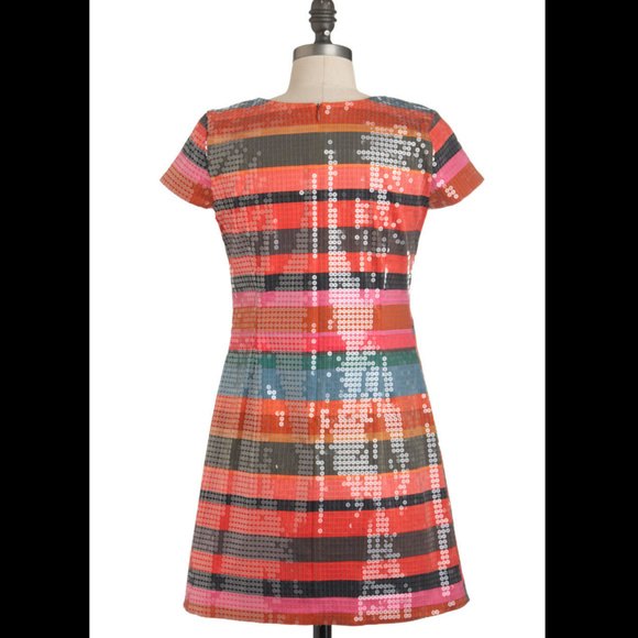 Shift for the Better Dress By Corey Lynn Calter - Picture 2 of 4